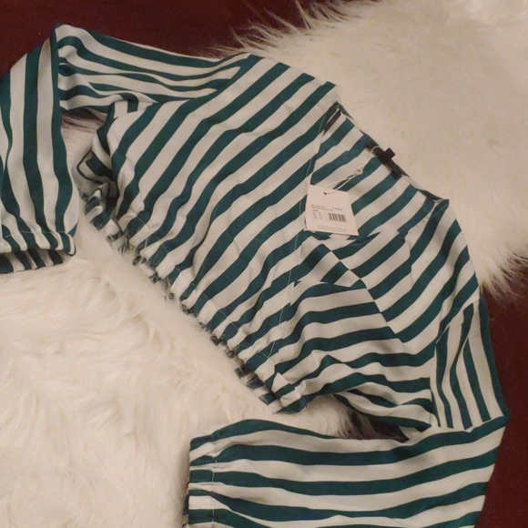 Misguided maxi stripe wrap crop top green/white Size 12 - Picture 7 of 10